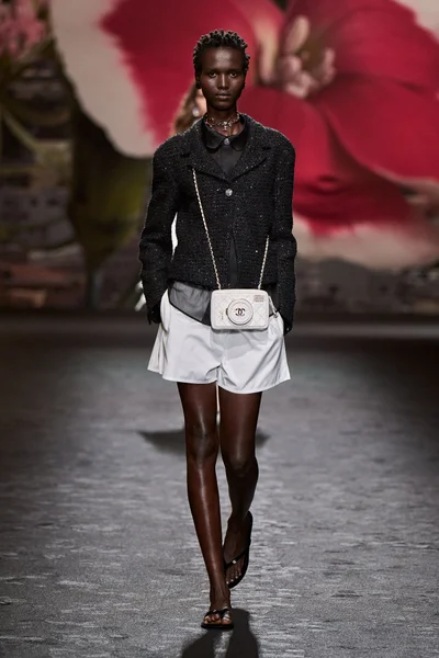 Look 47